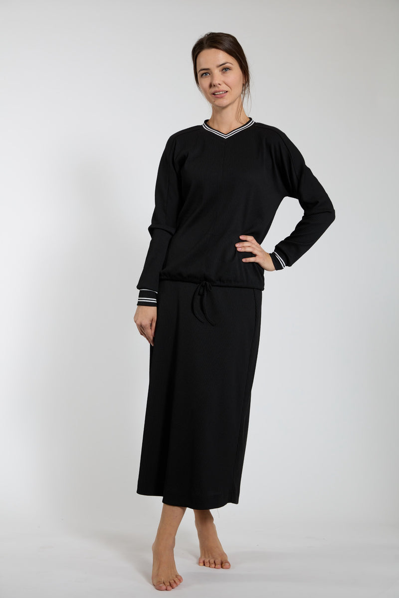 L2299-A Black V neck